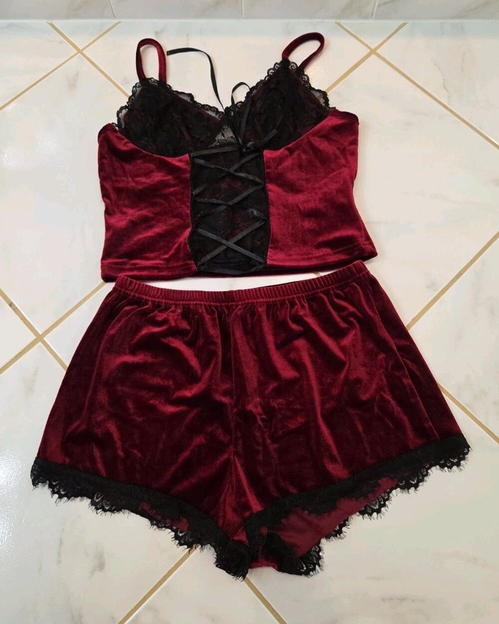 Velvet And Lace 2 Piece Pajama Set Set Size Medium